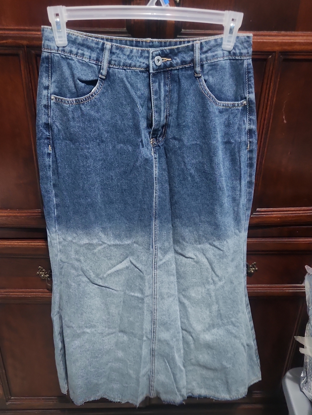 Two-Tone Blue Denim Maxi Skirt - Casual Fade Design